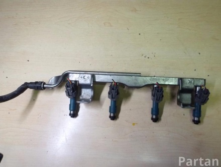 Mazda 297500-0460 / 2975000460 2 (DE) 2010 Fuel rail