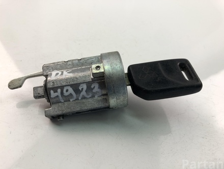 Fiat 315-0A8D / 3150A8D SCUDO Box (270_, 272_) 2010 lock cylinder for ignition