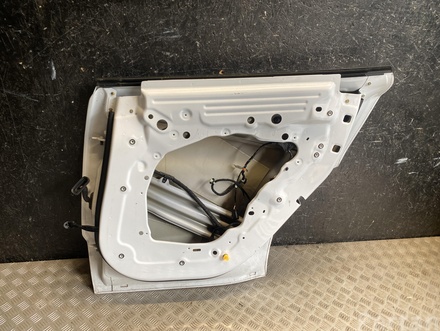 Tesla Model Y 2022 Door Right Rear