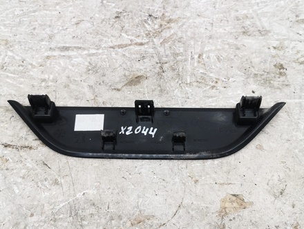 Peugeot 9827836080 208 II (P21) 2021 Abdeckkappe für Schalttafel