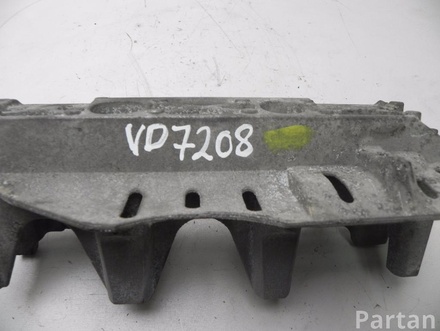 Dacia 8200 651 102 / 8200651102 DUSTER 2011 Bracket