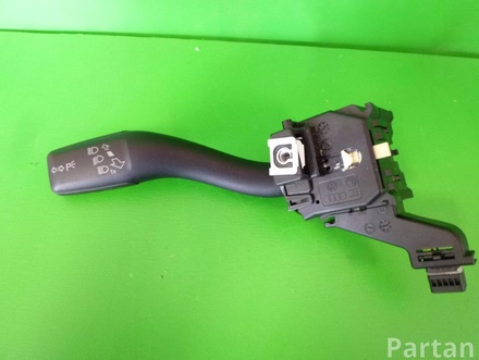 Audi 8P0 953 513 E / 8P0953513E A3 (8P1) 2005 Brazo/ interruptor de luces direccionales cercanas y lejanas