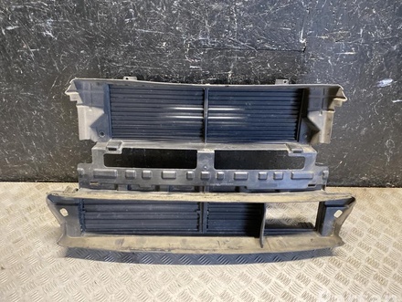 Ford FS73-8473-D / FS738473D MONDEO V Stufenheck 2019 Kühlerverkleidung