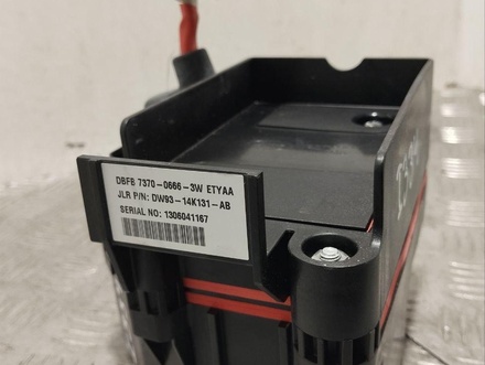 Jaguar DW9314K131AB XJ (X351) 2013 Central battery overload protection