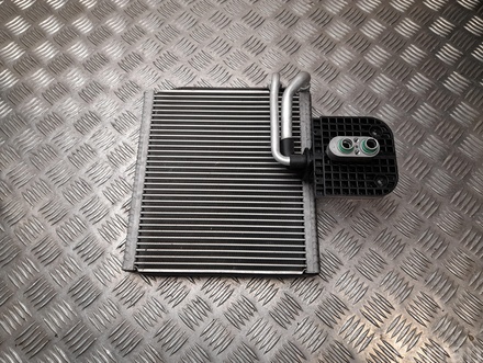 Tesla F168FPCAA MODEL S 2015 Heat Exchanger, interior heating