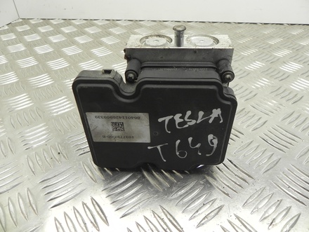 Tesla 1037797-00-B / 103779700B MODEL S 2015 Moduł sterujący ABS hydrauliczny